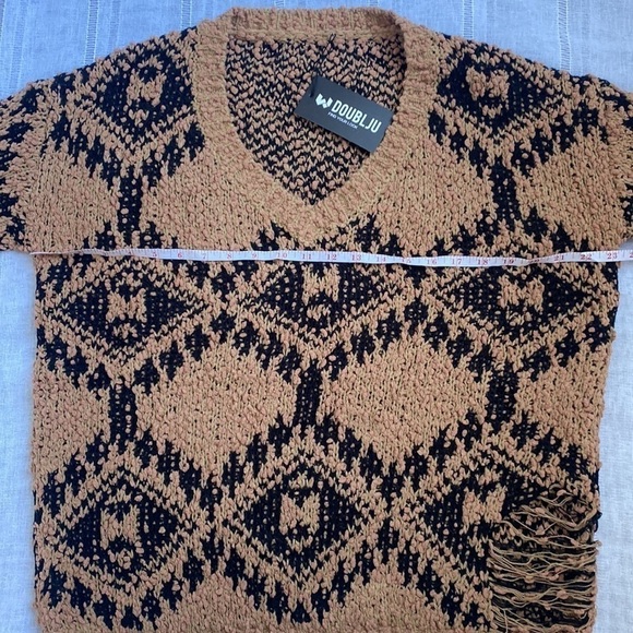 Doublju NWT distressed and oversized v-neck sweater. - Picture 7 of 11